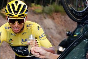 Le «  vol sportif '' a atterri en Espagne et Egan Bernal ne pense qu'au Tour de France