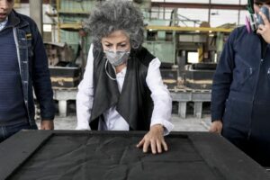 Rag Fragmentos », le documentaire sur l’œuvre de Doris Salcedo, est présenté en exclusivité dans Capital