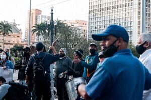 Des mouvements protestent contre la mort de sans-abri dans le froid