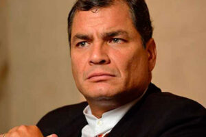 Rafael Correa affirme qu'en Equateur ils volent le droit de participation