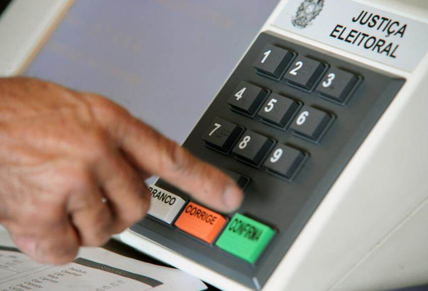 Urne électronique. Contenu sur la propagande électorale.