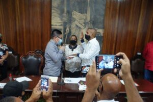 Les conseils municipaux de Guatire et Guarenas installés