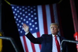 Trump fait face à un nouveau procès en destitution quelques jours après la fin de son mandat, que va-t-il se passer?