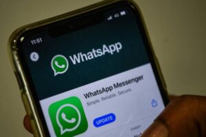 Alerte par les applications pour espionner WhatsApp
