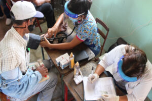À Trujillo, ils organisent une journée médicale et complète dans la paroisse de La Paz