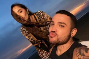 Paola Jara a complètement ignoré Jessi Uribe en dédiant une chanson romantique