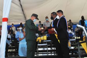 La Guaira célèbre sa journée avec un défilé civico-militaire