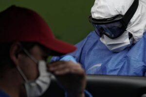 377 cas et 11 décès ce samedi