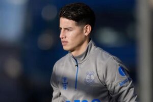 Carlo Ancelotti a parlé de James Rodríguez et s&rsquo;il sera présent dans le match entre Chelsea et Everton