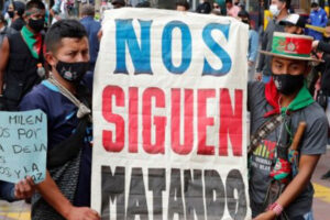 Ils trouvent des corps de victimes de faux positifs en Colombie