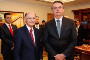 La crise et la pandémie érodent l&rsquo;influence des églises et l&rsquo;approbation de Bolsonaro