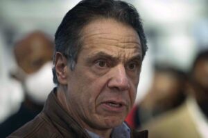 La législature de New York a ouvert une enquête contre Cuomo