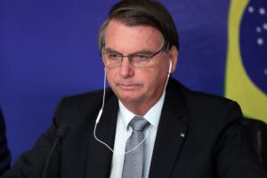 «  Le principal responsable de la tragédie de la pandémie est Bolsonaro  », affirment la CNBB, les gouverneurs et les entités