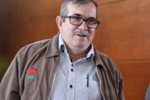 Rodrigo Londoño dit que les mesures gouvernementales mettent l&rsquo;exFarc en danger de mort