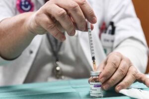 Un employé de Subred Norte ESE à Bogotá, non prioritaire, aurait reçu un vaccin anticovide