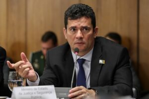 Un hacker qui a révélé les soupçons de Moro a célébré son anniversaire le jour du procès