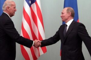 Vladimir Poutine répond à Joe Biden après l&rsquo;avoir qualifié de « meurtrier »