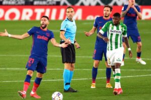 Au rouge vif!  L&rsquo;Atlético de Madrid fait match nul avec le Betis et maintient son avance d&rsquo;un seul point