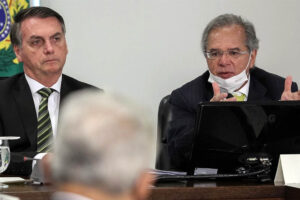 Dans la santé et l&rsquo;économie, Bolsonaro et Paulo Guedes sont confrontés à la même tragédie