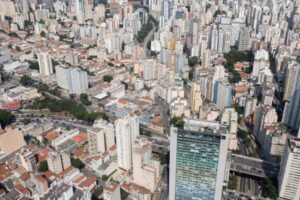 Gestão Covas tente d&rsquo;accélérer la révision du plan directeur de São Paulo.  Opposition critique