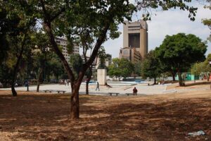 Ils récupèrent les espaces publics et les services de la paroisse El Recreo