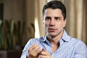 Iván Duque aurait discuté de la question de la réforme fiscale lors d&rsquo;une réunion avec Tomás et Jerónimo Uribe