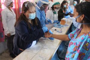 Le Venezuela confirme la détection de 1325 nouveaux cas de covid-19