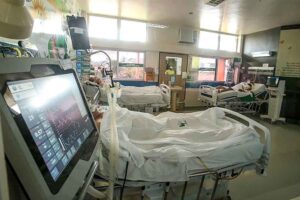 les personnes jusqu&rsquo;à 40 ans sont principalement hospitalisées en USI
