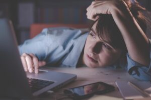 L&rsquo;ONU appelle les pays à agir pour arrêter les décès dus à un travail excessif