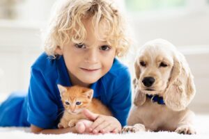 Pourquoi devriez-vous avoir un animal de compagnie s&rsquo;il y a des enfants à la maison?