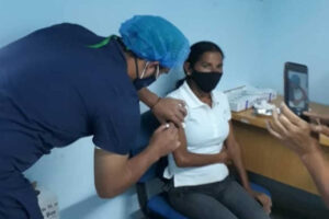 À Nueva Esparta, le personnel de santé a été vacciné en début de journée