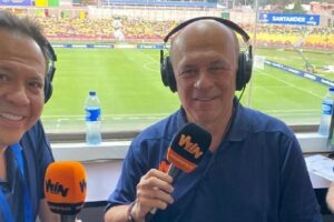 « Allez mijo fais ton truc là-bas », critique le chanteur del Gol à Residente