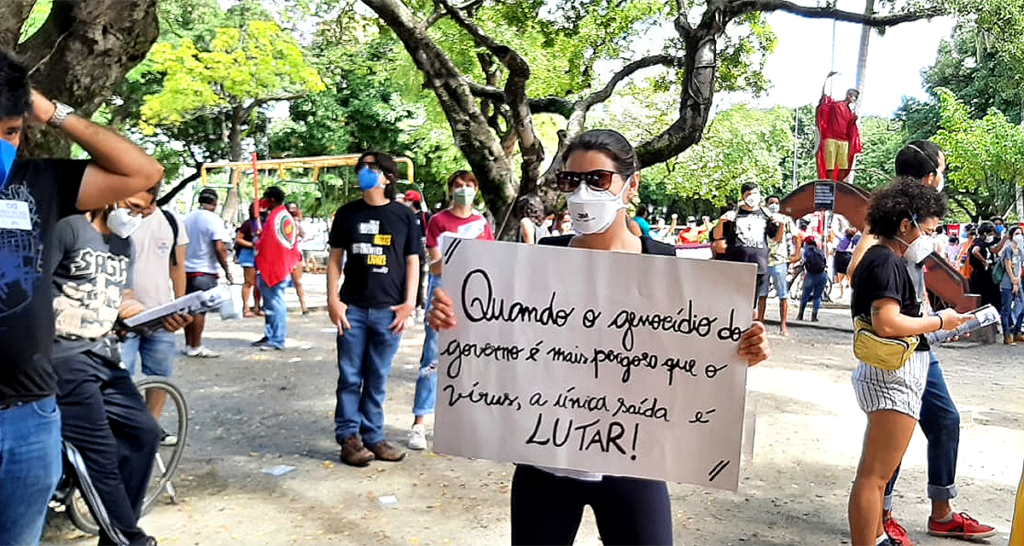 à l'extérieur de bolsonaro