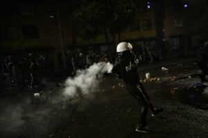 Jusqu&rsquo;à 50 millions de récompenses pour les responsables de l&rsquo;attaque contre la police à Bogotá