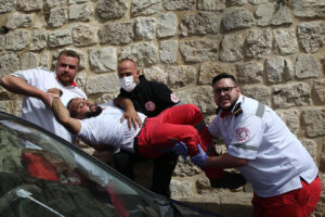 L&rsquo;attaque de l&rsquo;esplanade des mosquées par Israël fait du tort à 300 Palestiniens