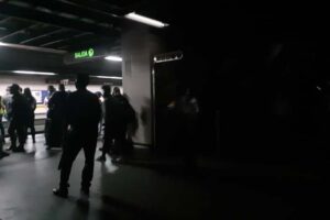 L&rsquo;éclairage échoue dans les stations de métro