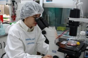 Les universités fédérales demandent aux États de contribuer à maintenir la recherche sur les vaccins