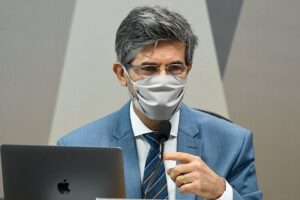 Teich confirme la pression de Bolsonaro pour la chloroquine à Covida CPI