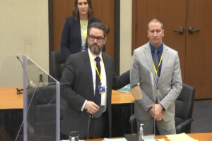 Un ancien flic qui a tué George Floyd appelle à un nouveau procès dans son cas