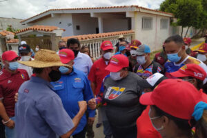 Ils réhabilitent des maisons et des espaces publics à El Manglillo