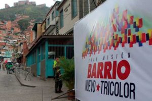 Barrio Nuevo Barrio Tricolor réhabilite quelque 318 maisons à Antímano