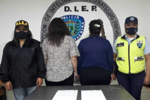Deux femmes arrêtées pour trafic de drogue à San Cristobal
