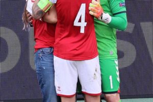 Douleur familiale !  Les joueurs danois ont dû réconforter la femme de Christian Eriksen