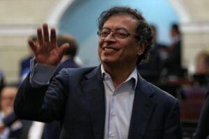 Gustavo Petro considère que l&rsquo;ex-avocat Ordóñez est un « violateur » des droits de l&rsquo;homme