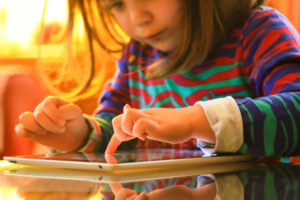 La recherche veut évaluer l&rsquo;utilisation de la technologie dans l&rsquo;éducation de la petite enfance pendant la pandémie – Jornal da USP