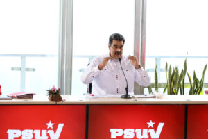 Maduro a proposé des réunions publiques de dialogue avec l&rsquo;opposition radicale