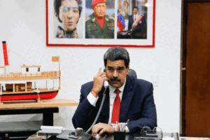 Maduro s&rsquo;est entretenu avec le nouveau président iranien Seyed Ebrahim Raisi