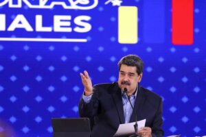 Nicolás Maduro a qualifié les États-Unis de « misérables » pour avoir refusé de faire don de vaccins contre le COVID-19 au Venezuela