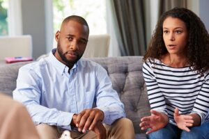 Comment savoir si vous avez besoin d&rsquo;une thérapie de couple ?  7 signes avant-coureurs