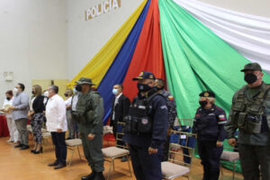 A Trujillo, 173 policiers sont promus
